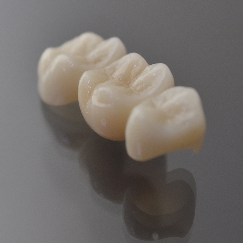 zirconia là gì?